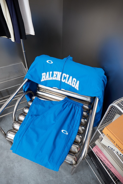 Balenciaga Pants-110