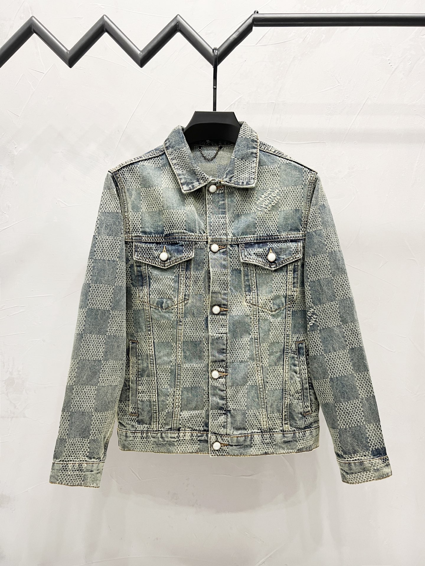 LV Jacket-147