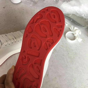 Alexander McQueen Shoes(AAA)-010