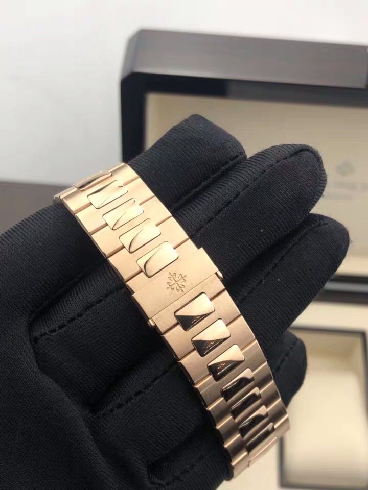 Patek Philippe Mechanical Watch-076