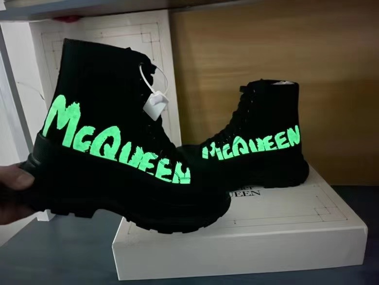 Alexander McQueen Shoes AAA(Women)-109