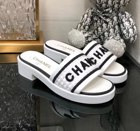 Chanel Slippers Women(AAA)-005