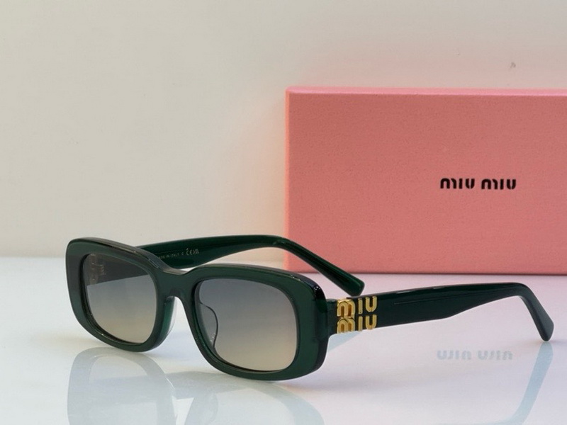 MiuMiu-516