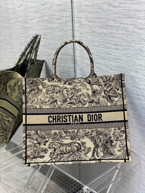 Dior Handbags AAA(Women)-252