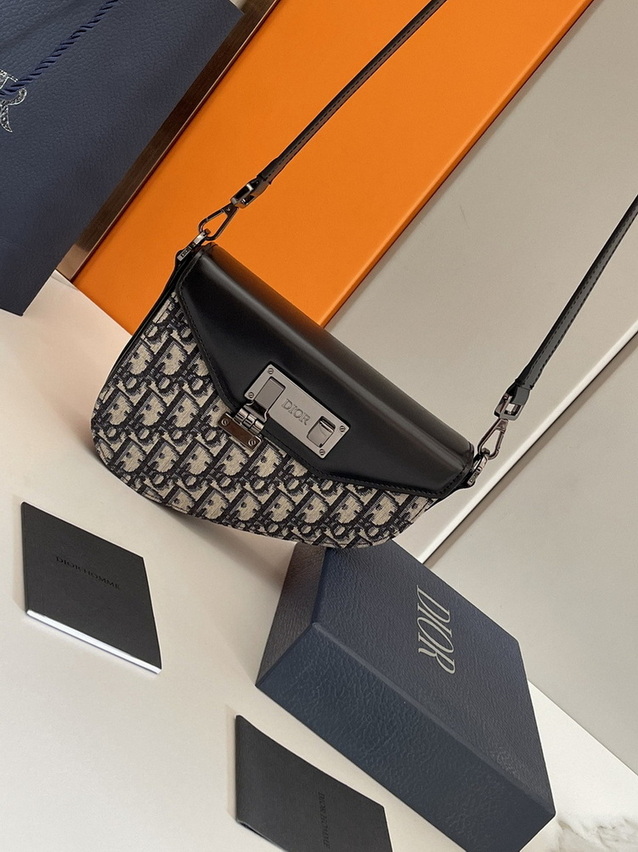 Dior Handbags AAA(Women)-174