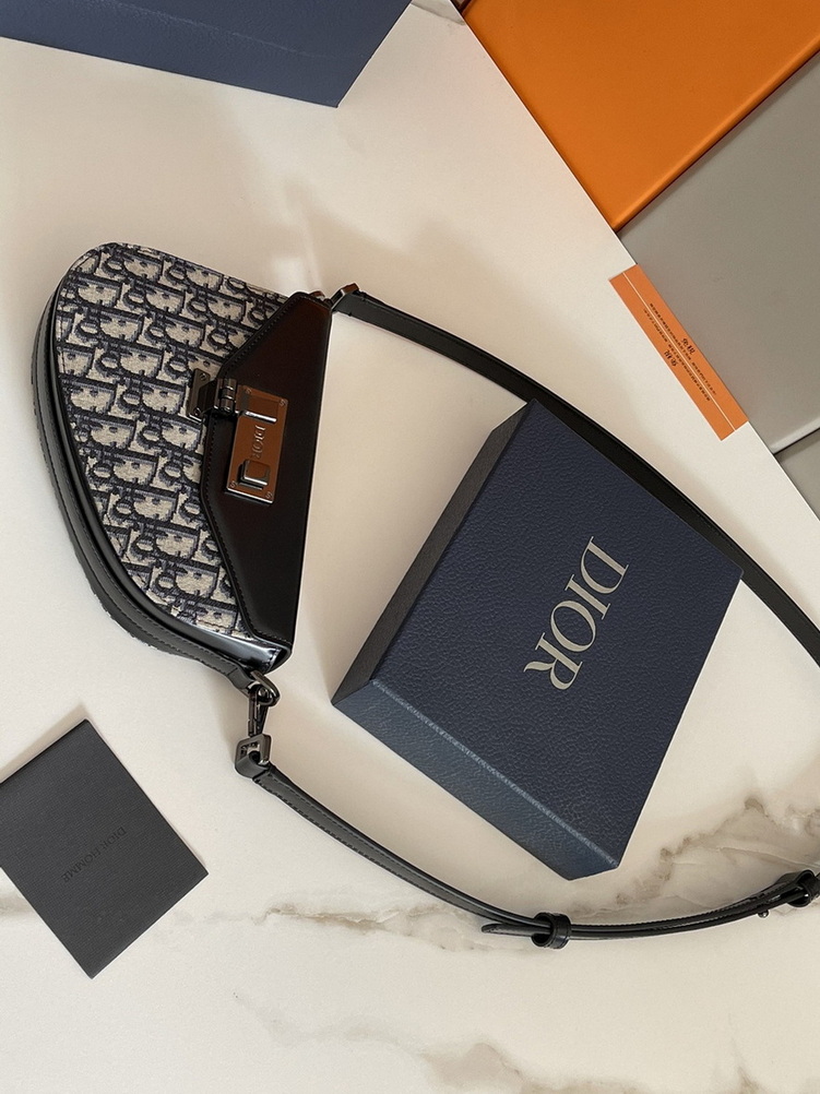 Dior Handbags AAA(Women)-174
