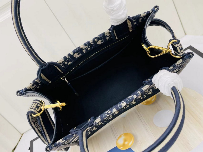 Dior Handbags AAA(Women)-193
