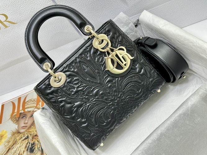 Dior Handbags AAA(Women)-214