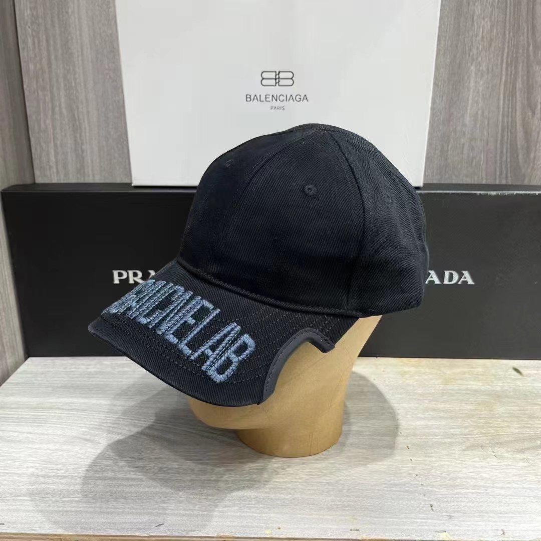 Balenciaga Cap-369