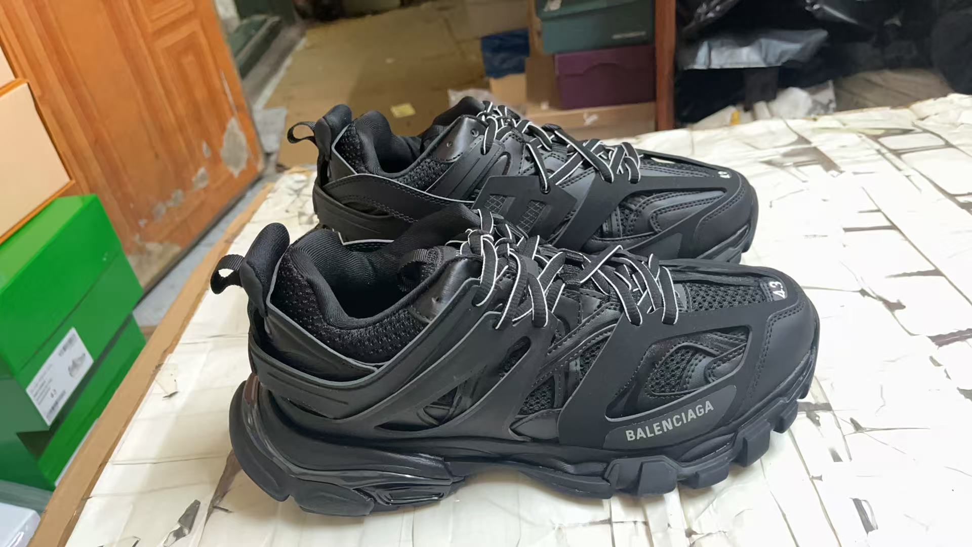 Balenciaga Shoes(AAAA)