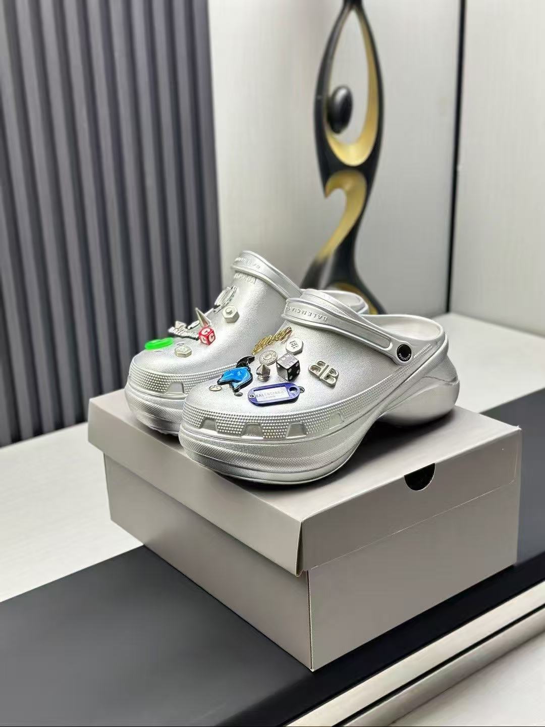 Balenciaga Slippers(AAA)-011