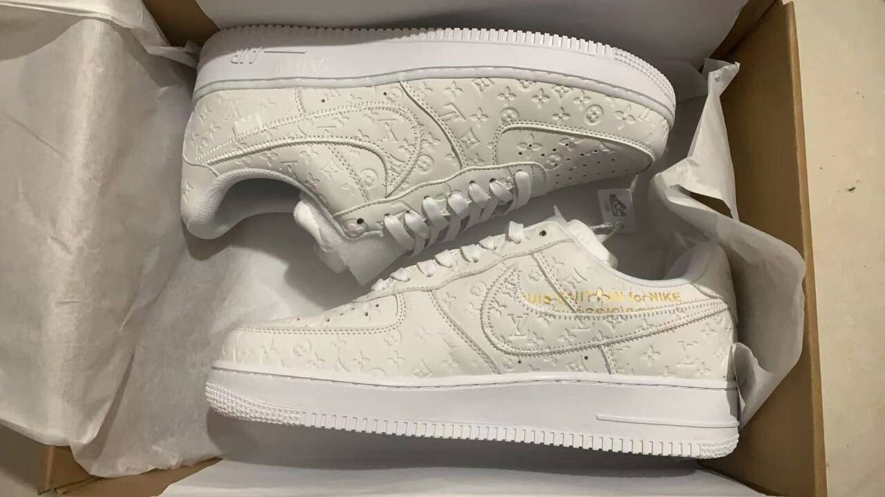 Nike shoes