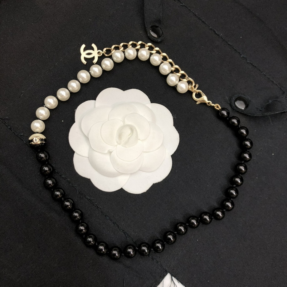 Chanel Necklace-077