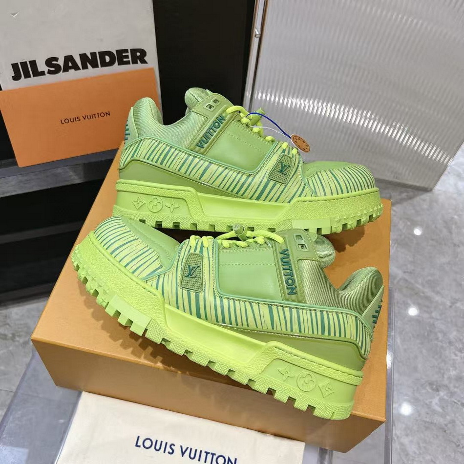 LV Shoes(AAA)-1220