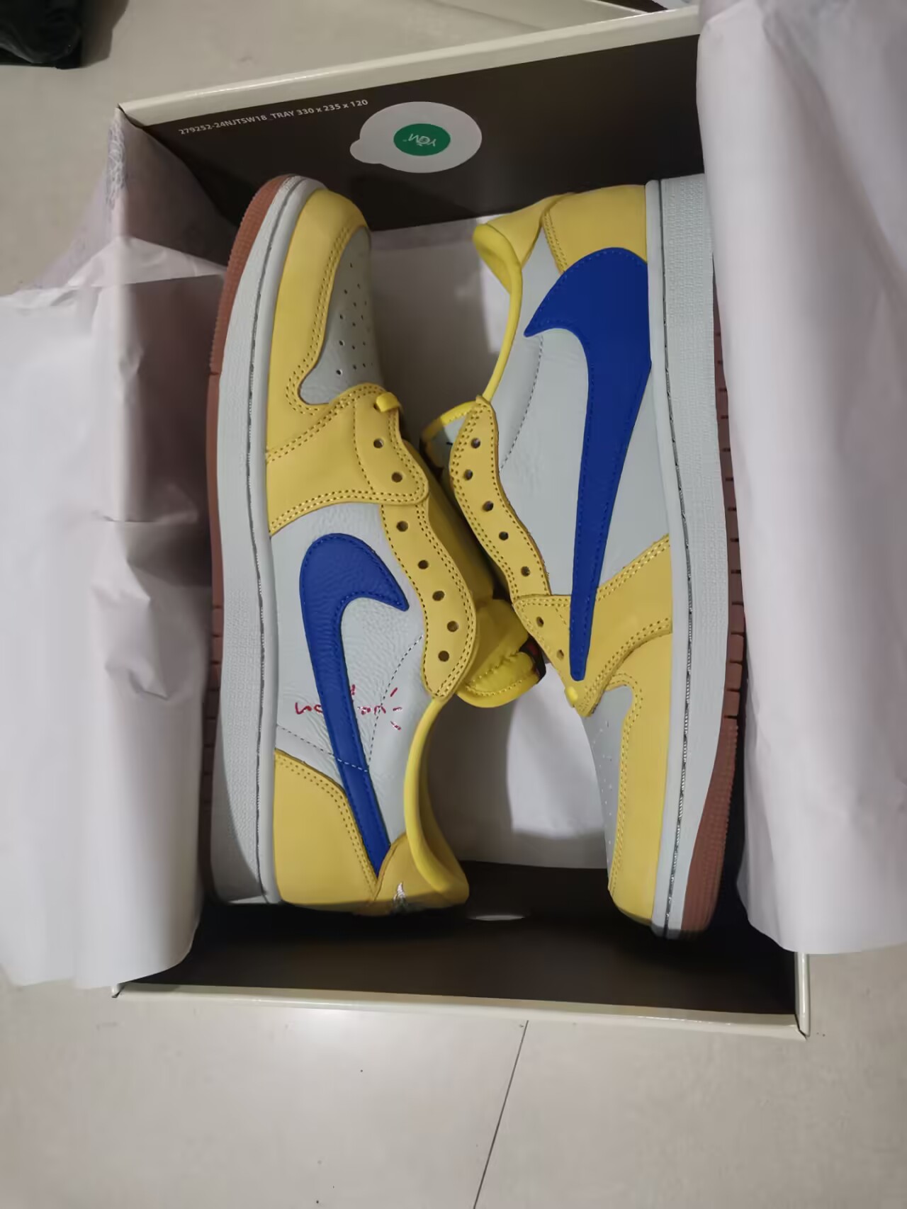 Nike shoes-010