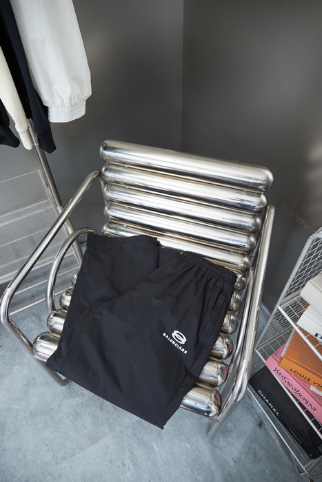 Balenciaga Pants-057