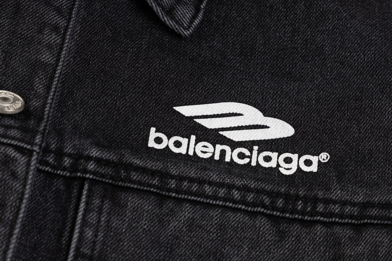 Balenciaga Jacket-025