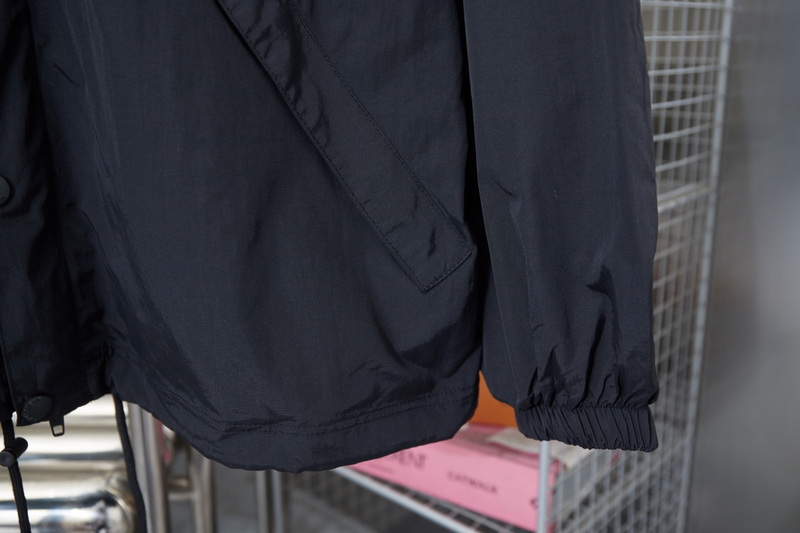 Balenciaga Jacket-034