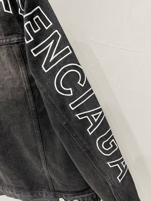 Balenciaga Jacket-067