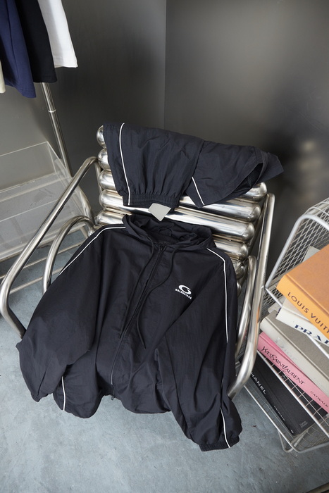 Balenciaga Jacket-113