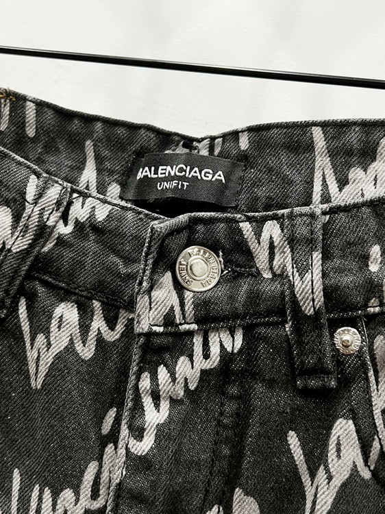 Balenciaga Jeans-012