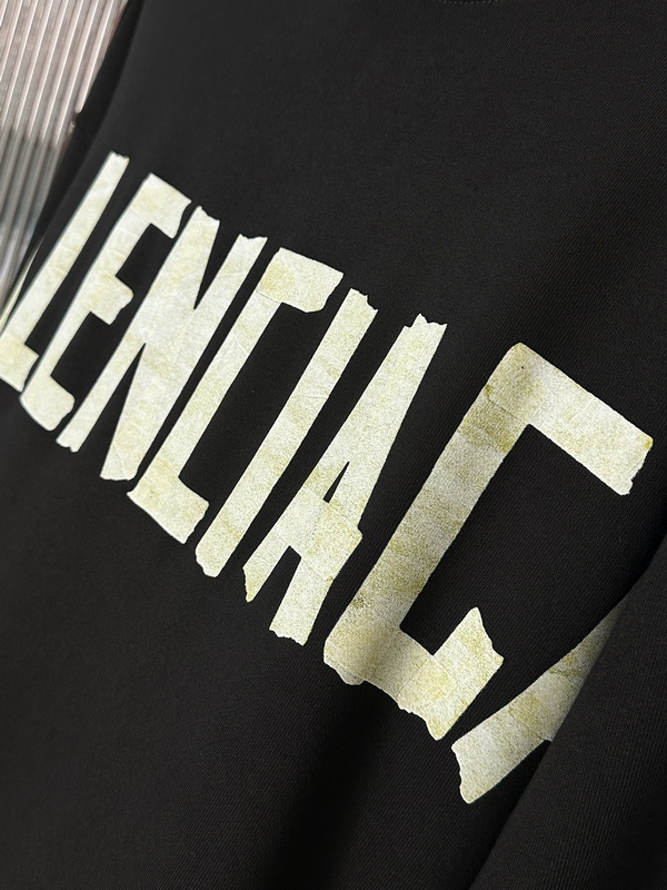 Balenciaga Hoody-084