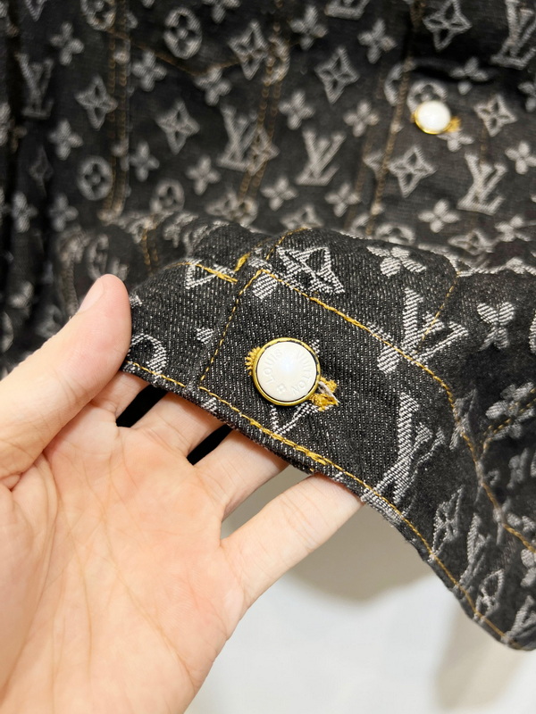 Balenciaga Hoody-122