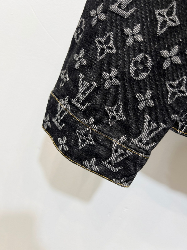 Balenciaga Hoody-122