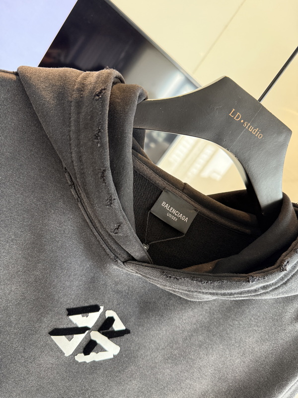 Balenciaga Hoody-129