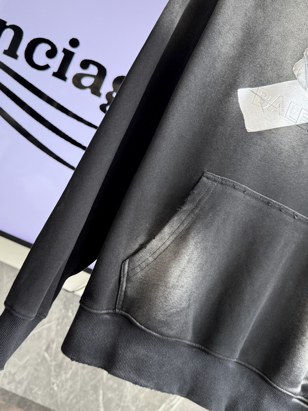 Balenciaga Hoody-130
