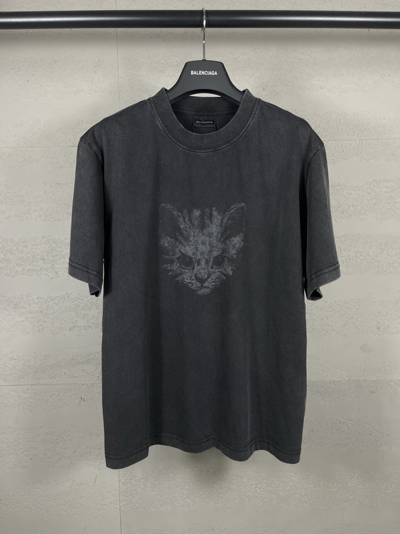 Balenciaga T-shirts(Women)-004