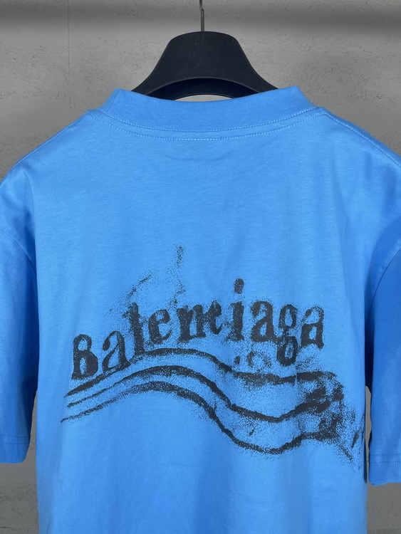Balenciaga T-shirts(Women)-006