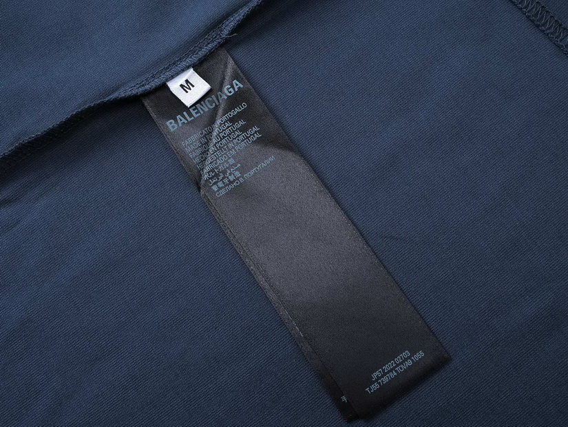 Balenciaga T-shirts(Women)-011