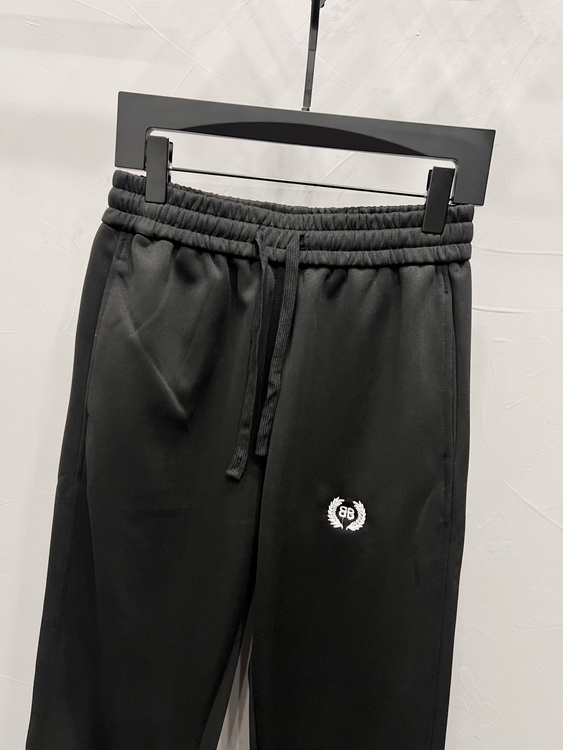 Balenciaga Pants-073