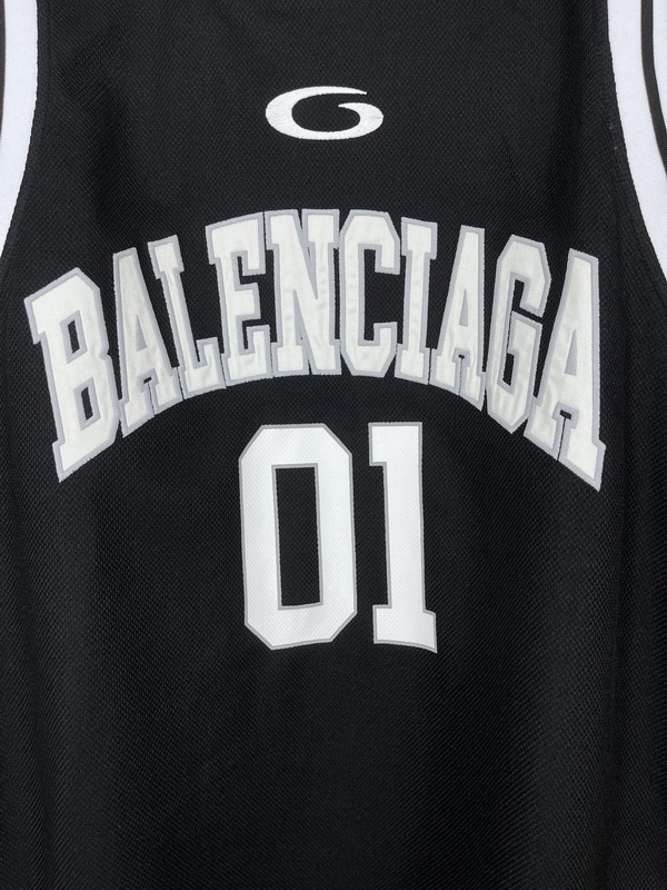 Balenciaga Hoody-197
