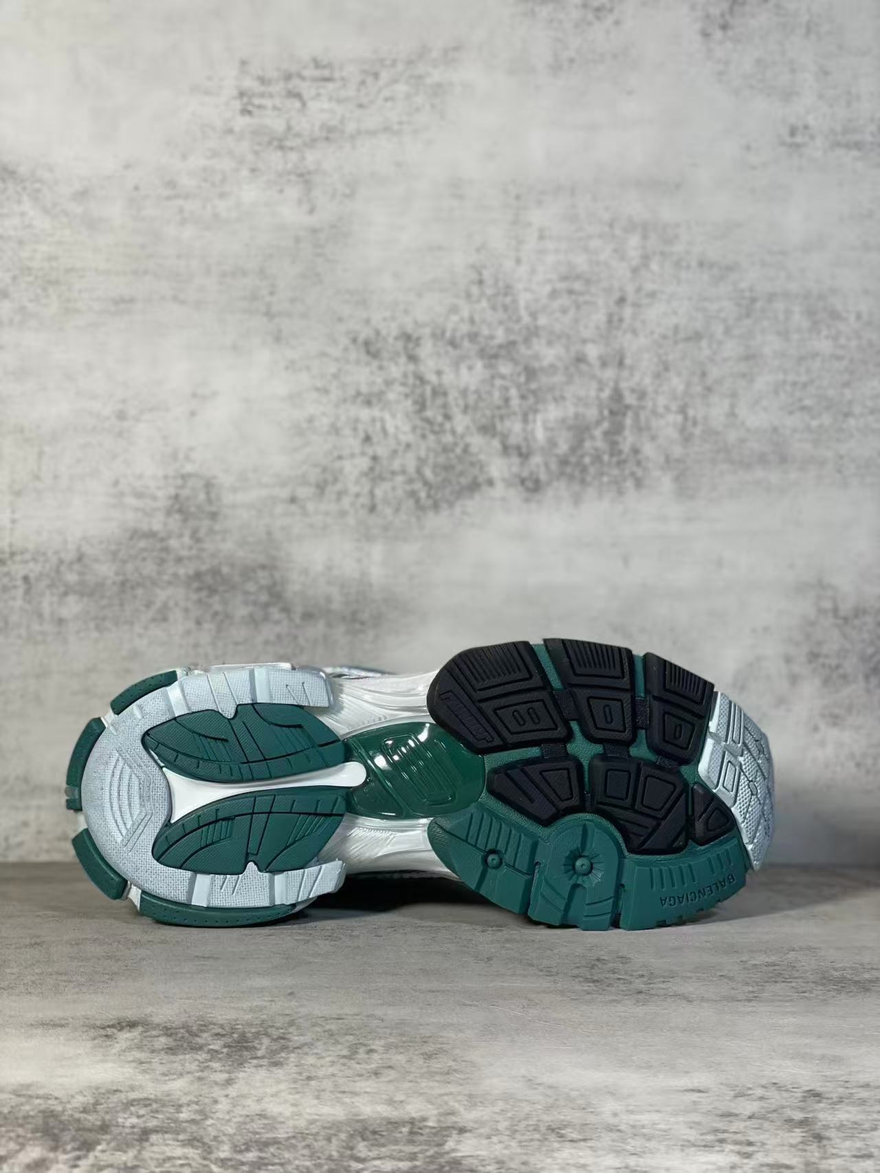 Balenciaga Shoes(AAA)-355