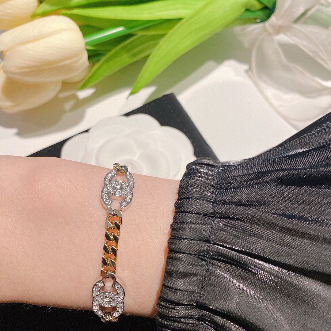 Chanel Bracelet-001