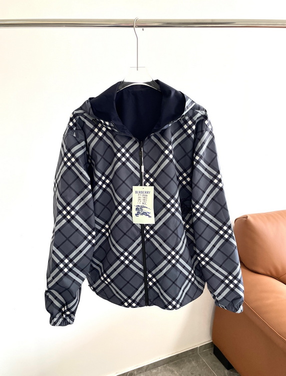 Burberry Jacket-014