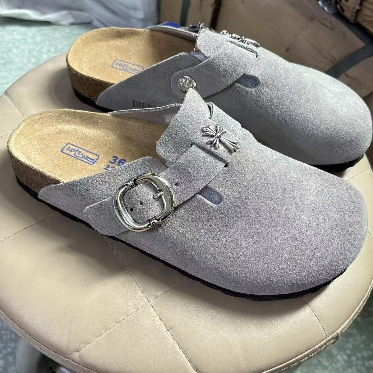 Chrome Hearts Slippers (AAA)-002