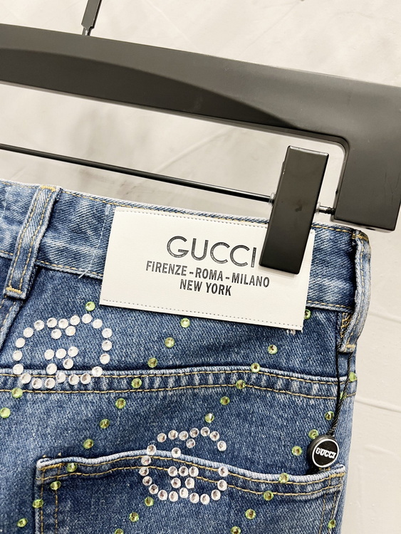 Gucci Jeans-011