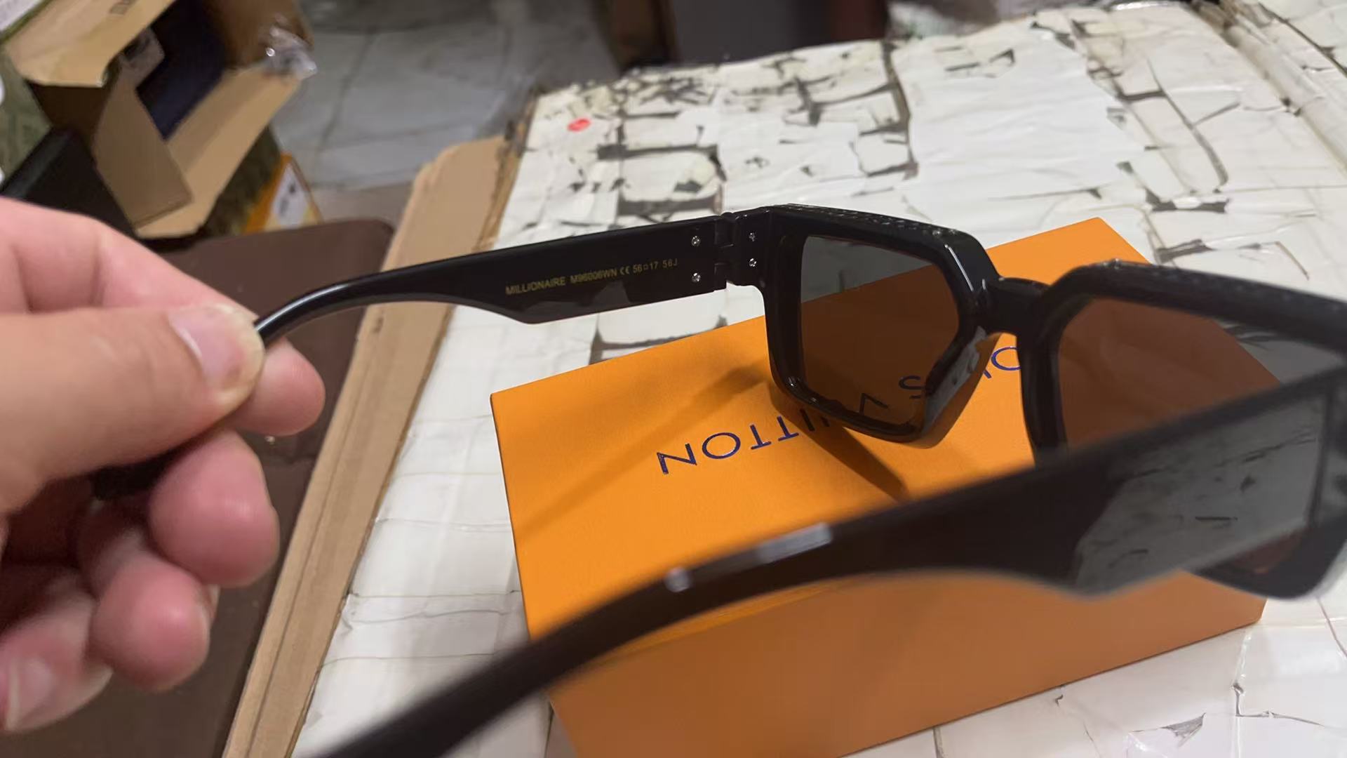 LV Sunglasses(AAAA)-3525