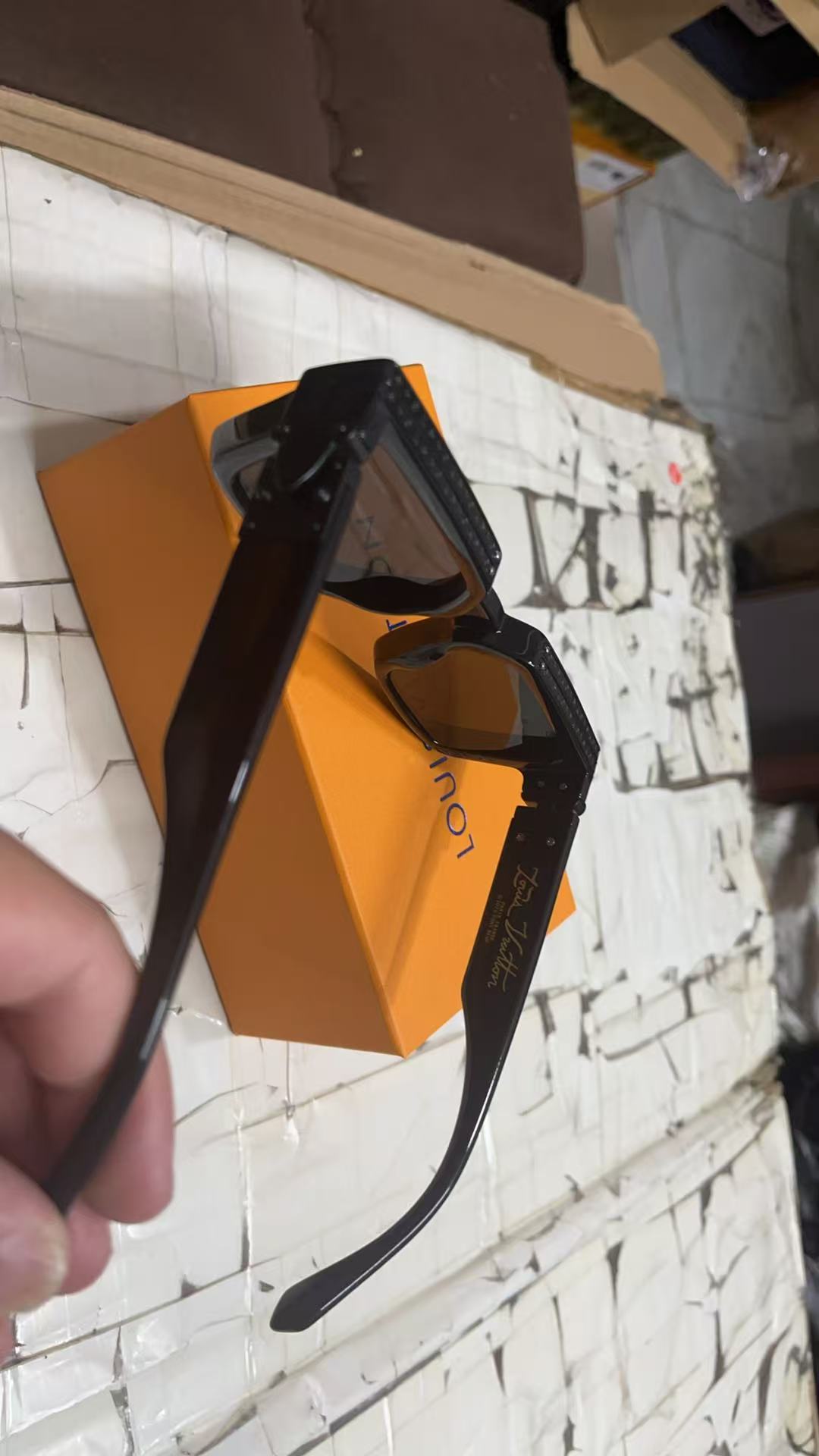 LV Sunglasses(AAAA)-3525