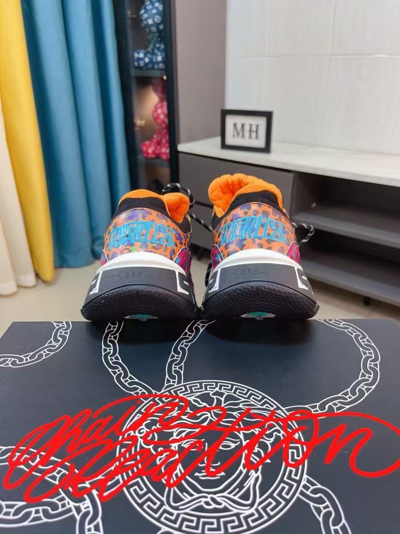 Versace Shoes(AAA)-200