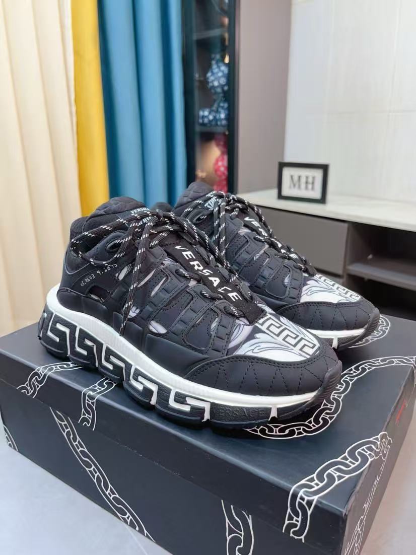 Versace Shoes(AAA)-201