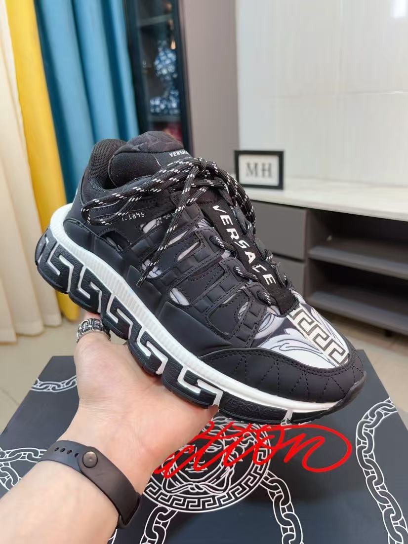 Versace Shoes(AAA)-201