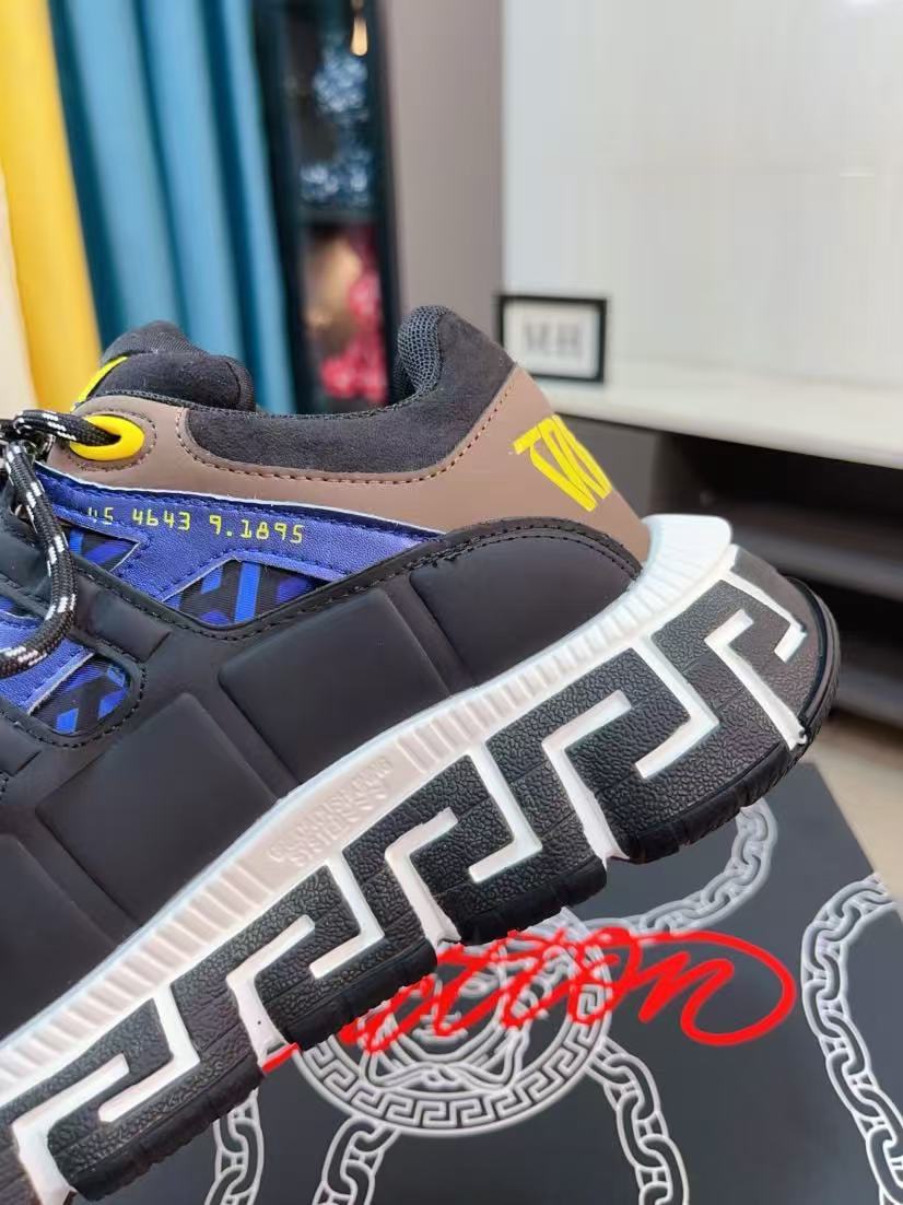 Versace Shoes(AAA)-202