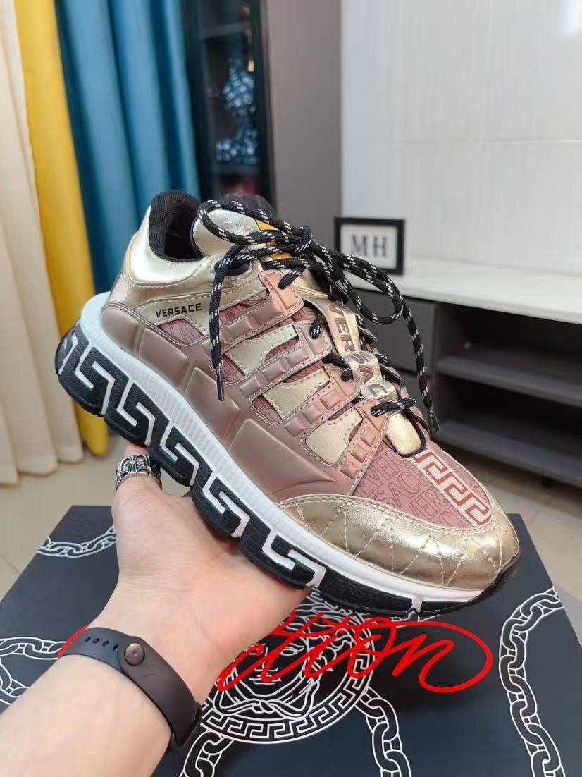 Versace Shoes(AAA)-203