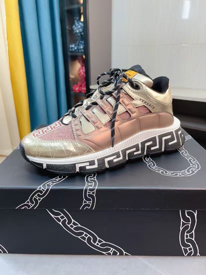 Versace Shoes(AAA)-203