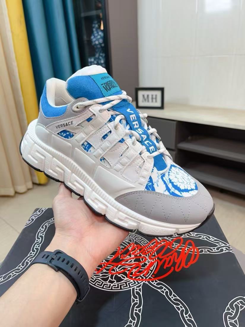 Versace Shoes(AAA)-207