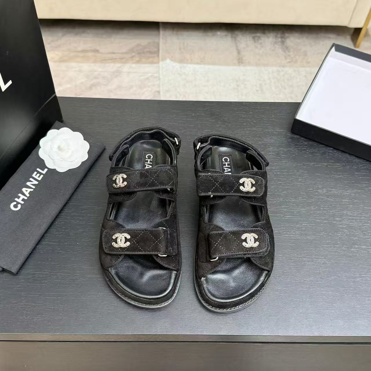 Chanel Slippers Women(AAA)-068